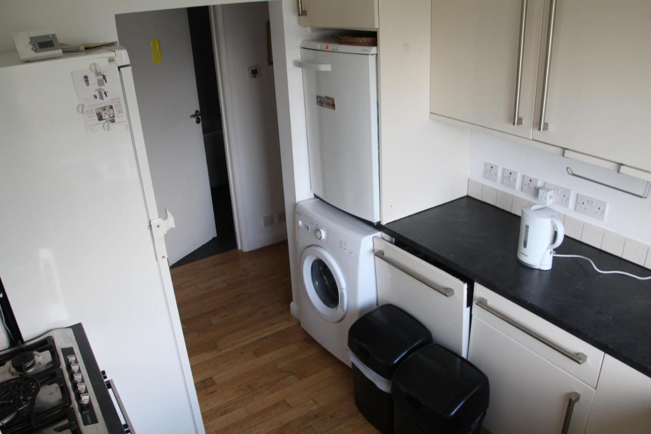 Beautiful Double Bedroom Edgware Buitenkant foto